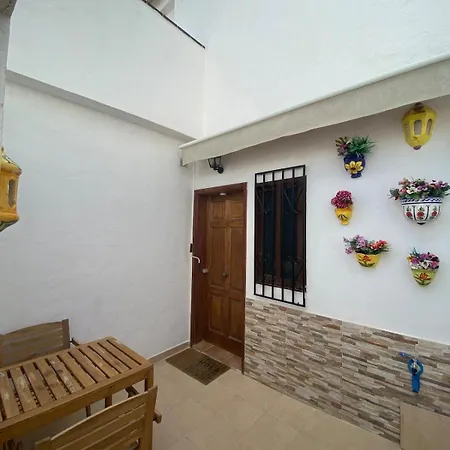 Cozy 3 Bedroom Townhouse Διαμέρισμα *