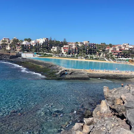 Διαμέρισμα Cozy 3 Bedroom Townhouse